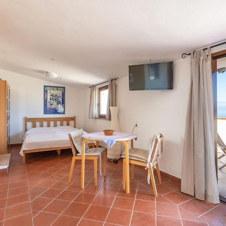 Casa Vista Mare Bosa/Магомадас Экстерьер фото