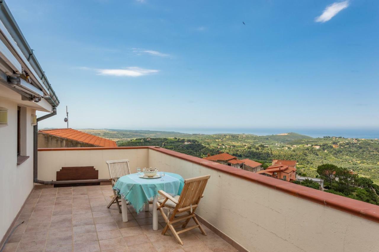 Casa Vista Mare Bosa/Магомадас Экстерьер фото
